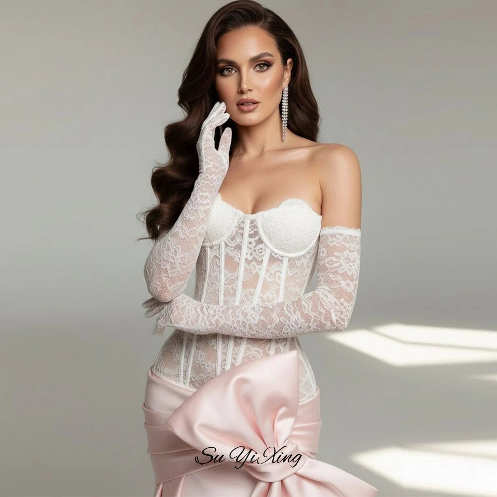 Robe de bal luxueuse en satin et dentelle pour femme