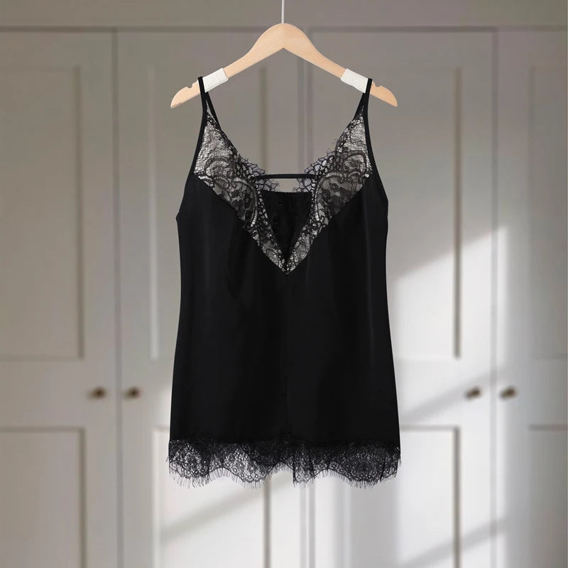 Robe Noire Asymetrique en Dentelle