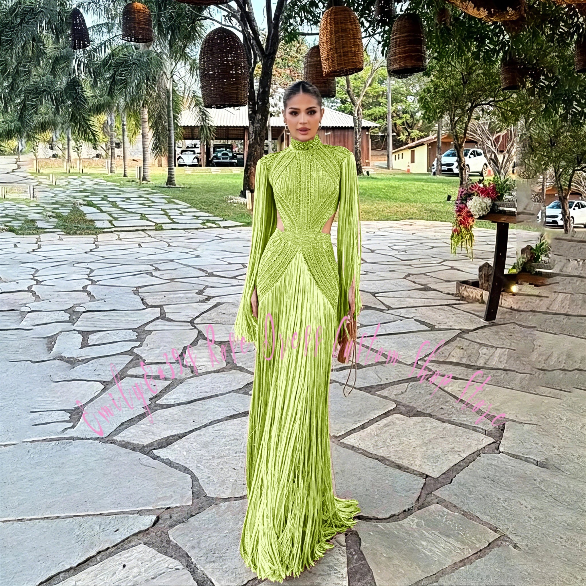 Robe élégante avec perles et manches longues pour cérémonie