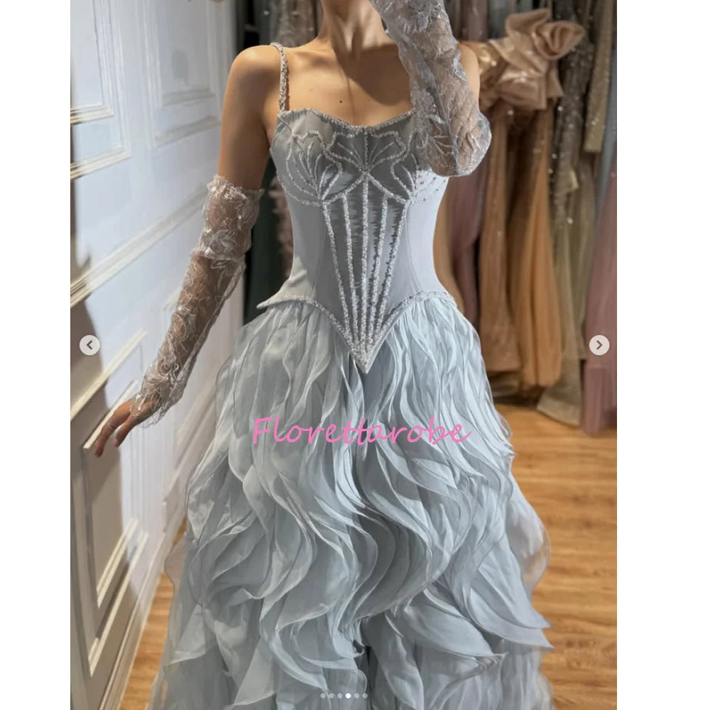Robe de Soirée Princesse Bustier à Volants – Élégance de Luxe Description