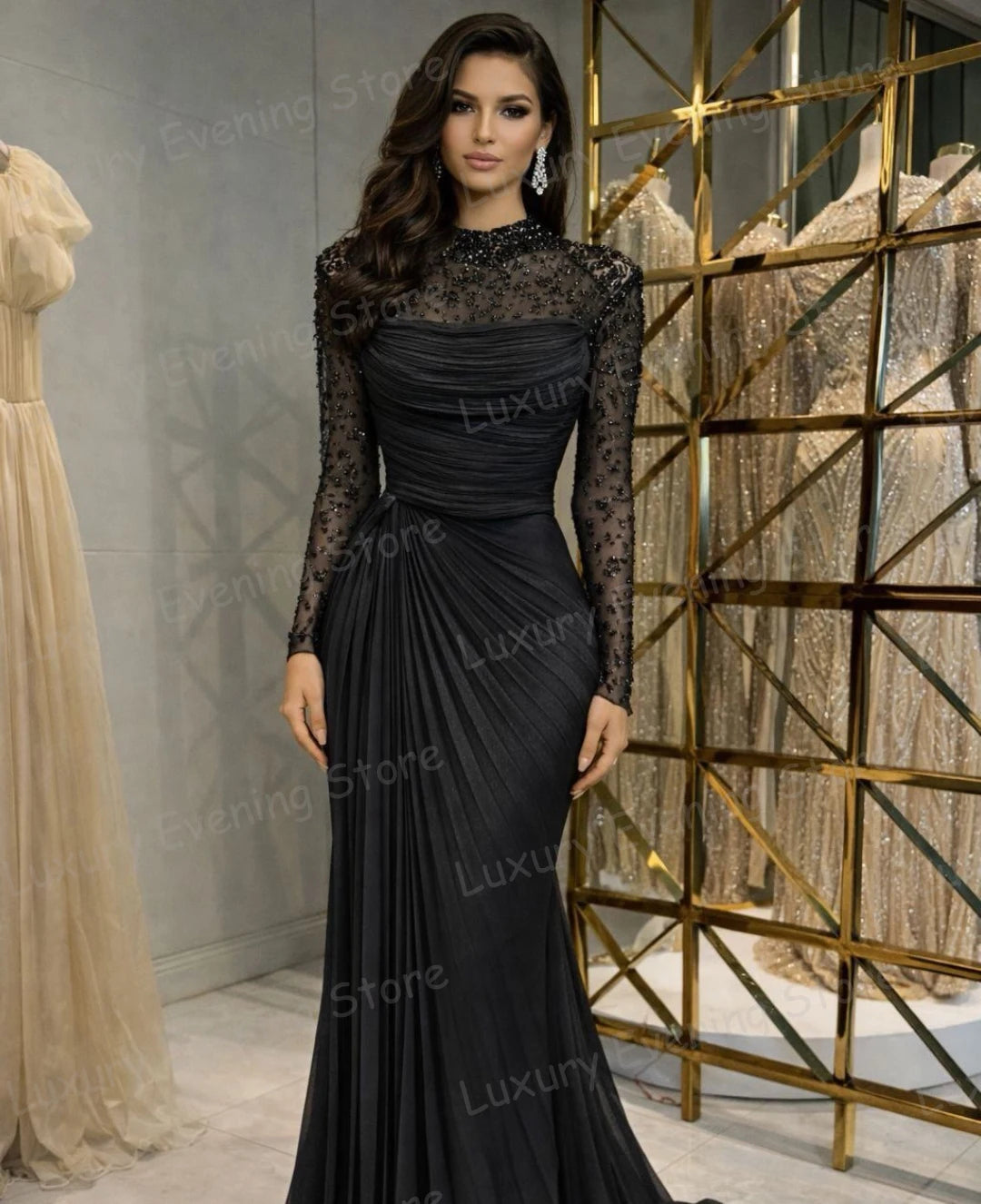 Robe de cérémonie raffinée avec dentelle et manches longues
