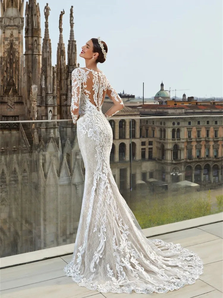 Robe de mariée de luxe en dentelle avec dos transparent