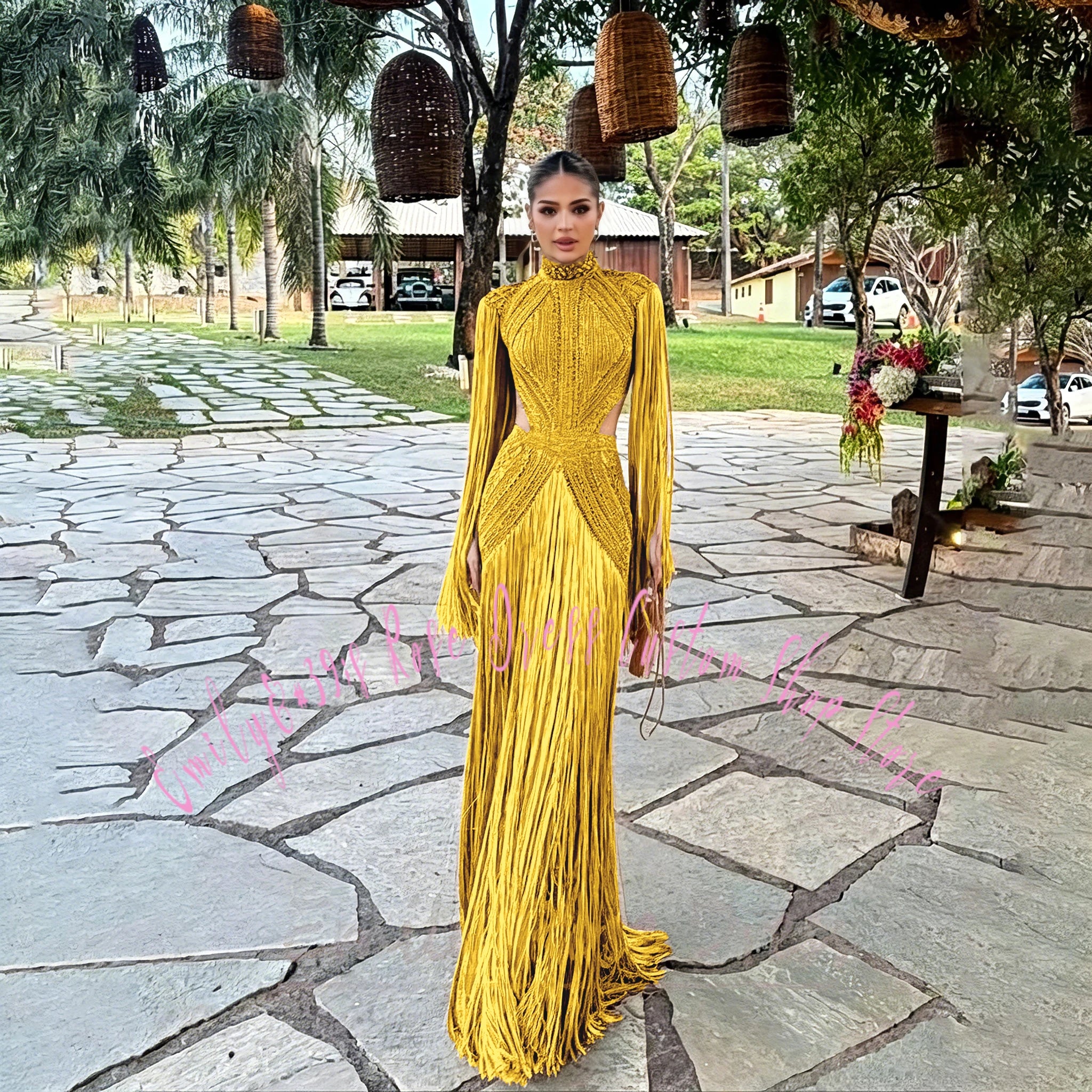 Robe élégante avec perles et manches longues pour cérémonie