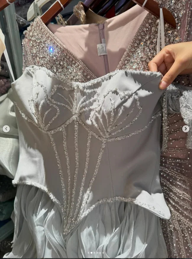 Robe de Soirée Princesse Bustier à Volants – Élégance de Luxe Description
